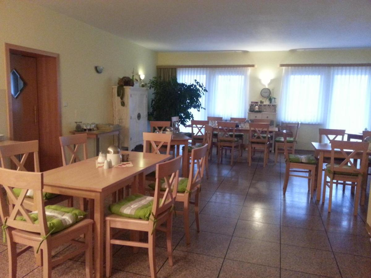 Zur Linde Hotel Ostrau  Luaran gambar